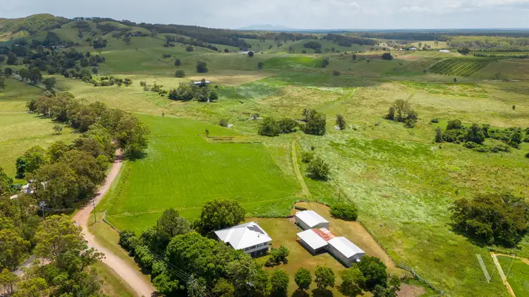 5 McCarthy Road, Kia Ora QLD 4570