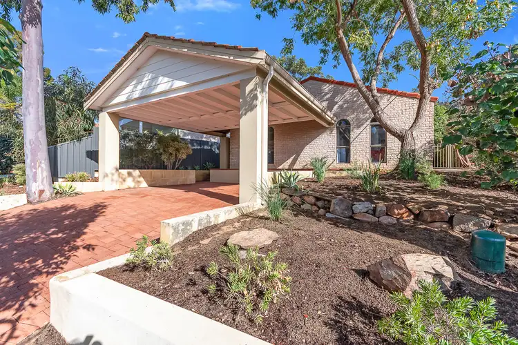 6 Bretby Close, Carine WA 6020