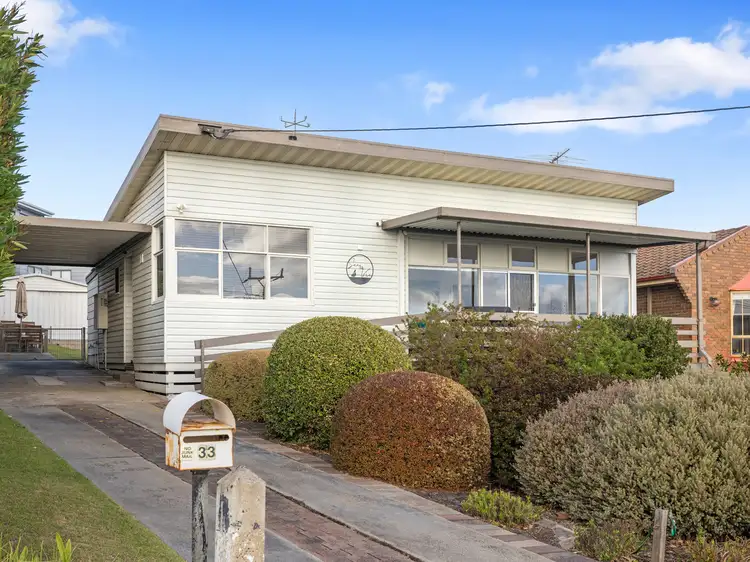 33 Bonwick Avenue, San Remo VIC 3925