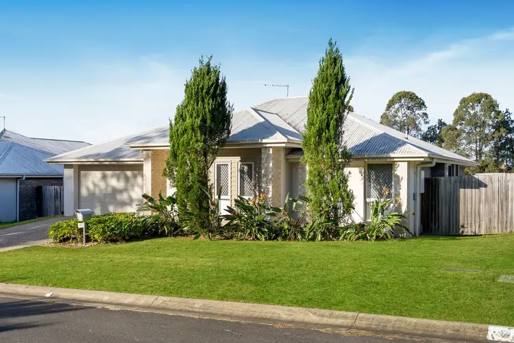 54 Tristania Street