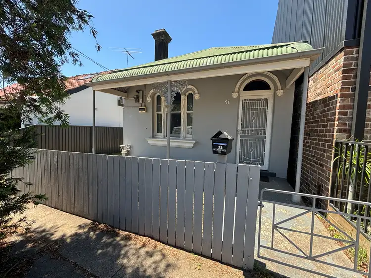31 Sutherland Street, St Peters NSW 2044