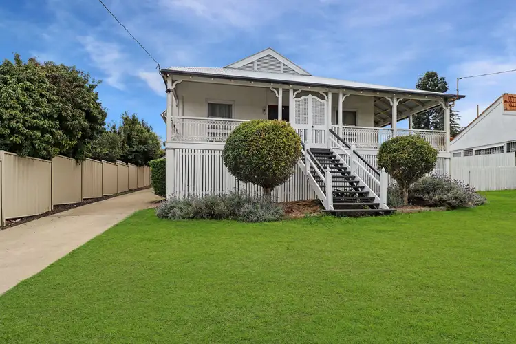 7 Whitehill Road