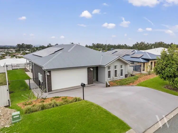 33 Furness Road, Southside QLD 4570