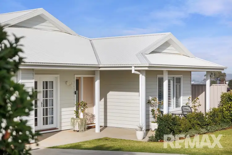 Second view of Homely house listing, 31 Turramia Crescent, Gobbagombalin NSW 2650