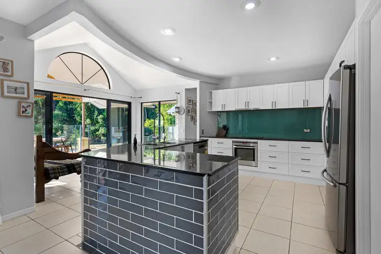 18 Tyalla Court, Tallebudgera QLD 4228