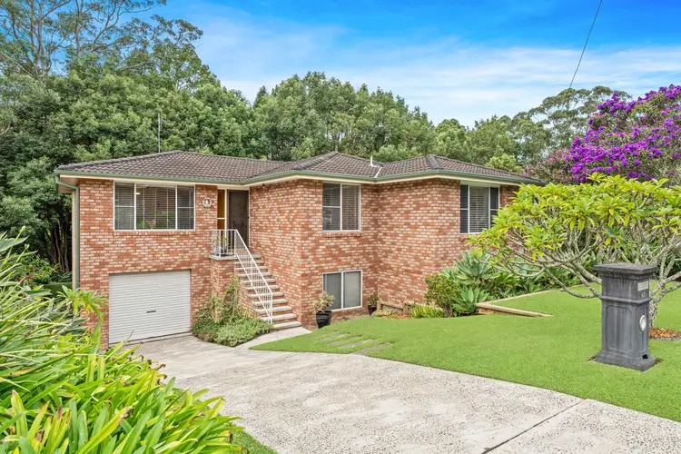43 Crawford Crescent, Wyoming NSW 2250