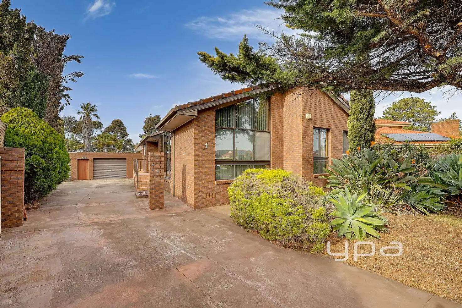 Main view of Homely house listing, 4 Vinct Close, Keilor Downs VIC 3038