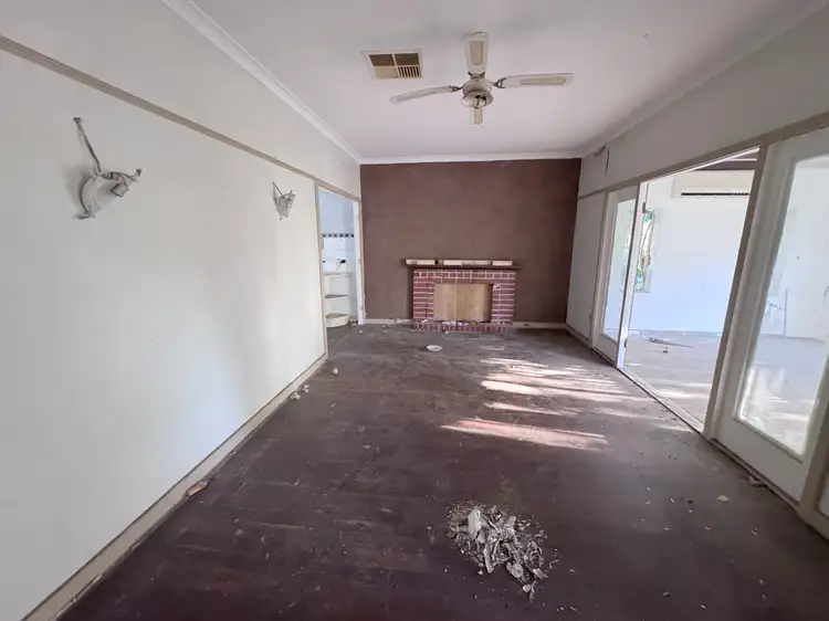 Seventh view of Homely house listing, 4 Meelah Way, Koongamia WA 6056