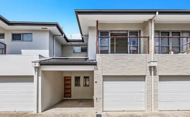 24/26 Careel Close, Helensvale QLD 4212