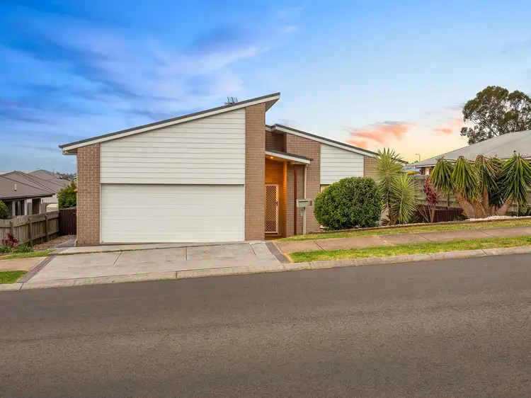 11 Sunset Drive, Glenvale QLD 4350