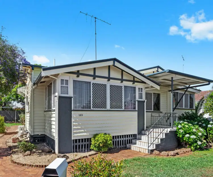 169 Campbell Street, Newtown QLD 4350