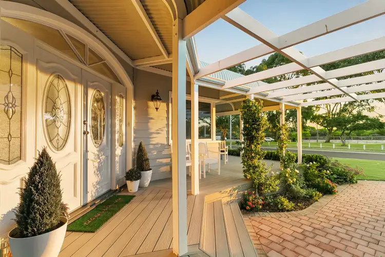 18 Clareville Crescent