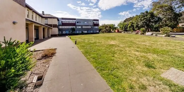 Second view of Homely apartment listing, 5a/116 Main Drive, Macleod VIC 3085