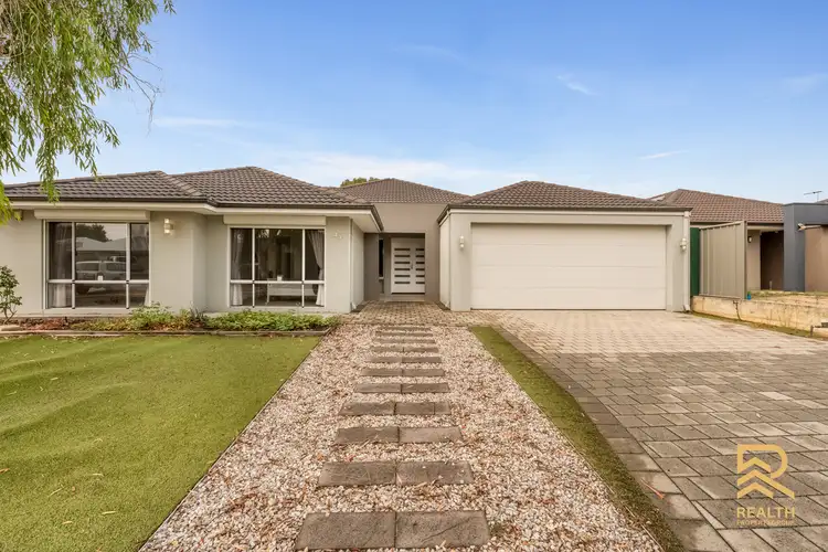 43 Blacksmith Street, Queens Park WA 6107