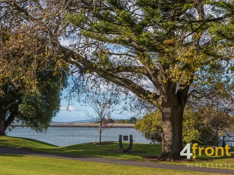 18 Victoria Parade, Devonport TAS 7310