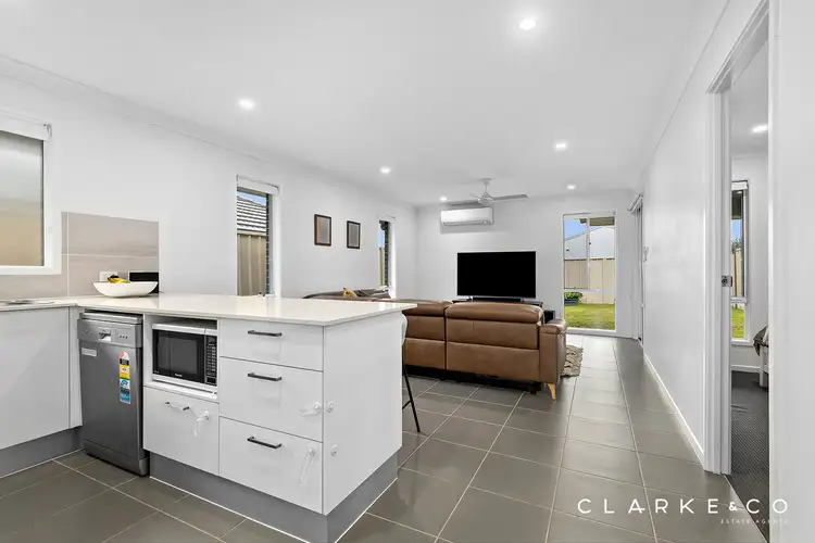 Second view of Homely house listing, 1/7 Croft Close, Thornton NSW 2322