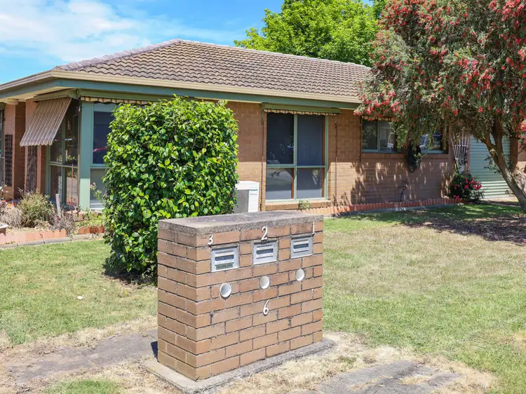 Unit 1/6 Victoria Street, Cobden VIC 3266