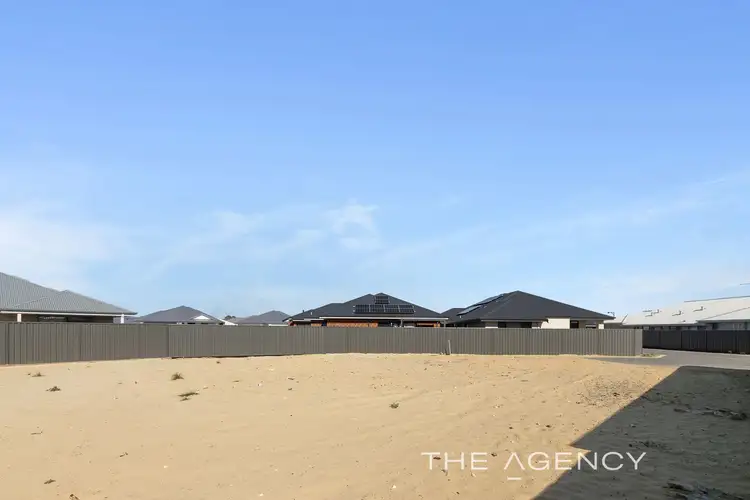32 Arrowsmith Loop, South Guildford WA 6055