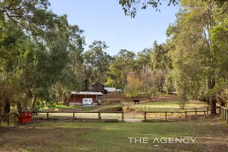 300 Aldersyde Road, Bickley WA 6076