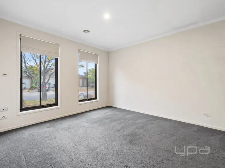 Fourth view of Homely house listing, 10 Sherwood Place, Melton West VIC 3337