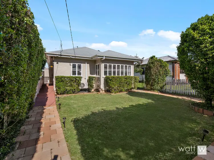 8 Alexander Street, Zillmere QLD 4034