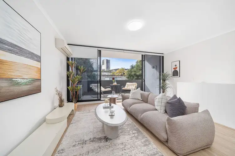 Main view of Homely apartment listing, 5/4 Hutchinson Walk, Zetland NSW 2017