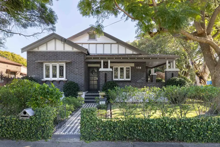186 Hawthorne Parade, Haberfield NSW 2045