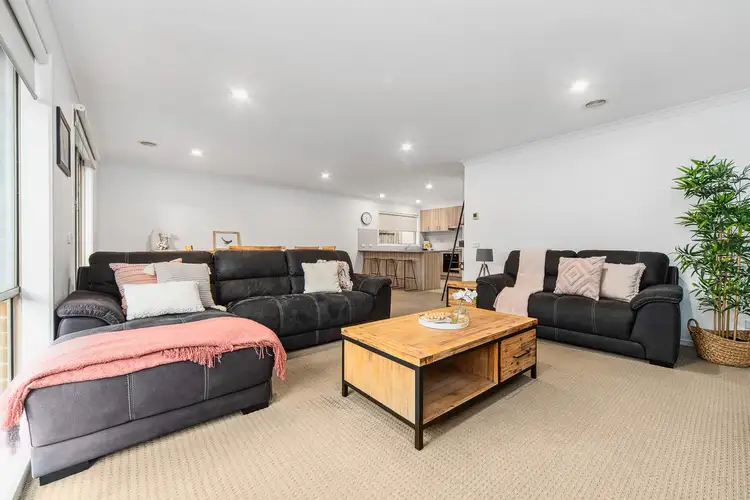 Sixth view of Homely house listing, 3 Harlaw Court, Langwarrin VIC 3910