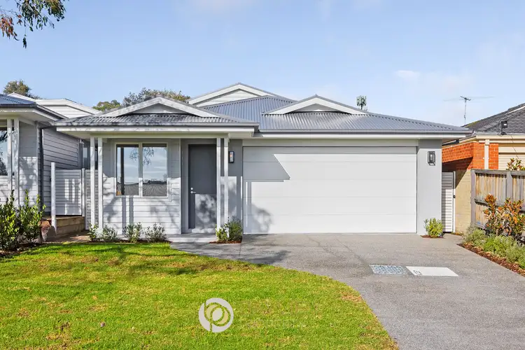31 & 31A Burunda Road, Rosebud VIC 3939