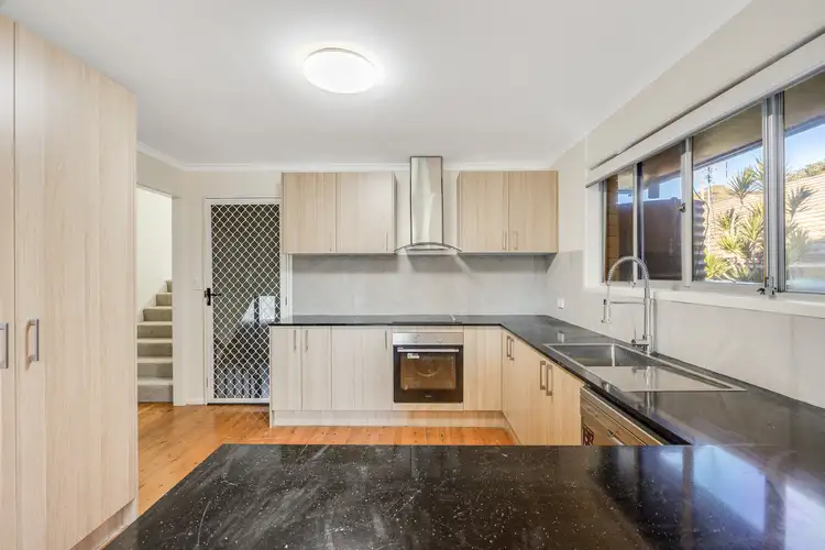 7 Hazzard Street, Centenary Heights QLD 4350