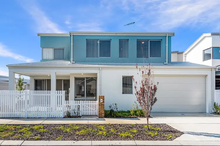 16 Ametrine Street, Treeby WA 6164