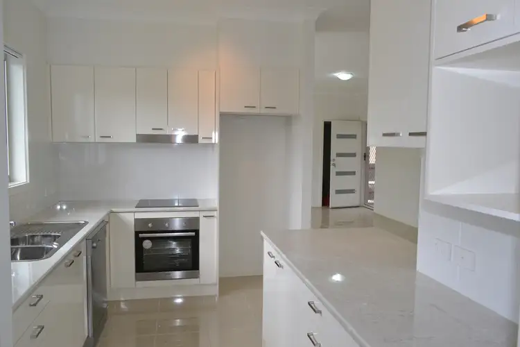 Fourth view of Homely villa listing, 2/15 Pead Street, Wauchope NSW 2446