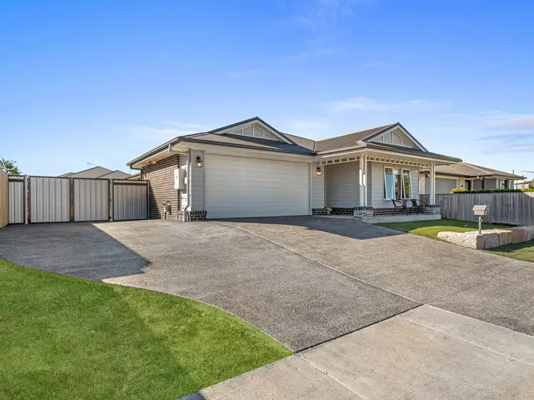 26 Langland Circuit, Walloon QLD 4306