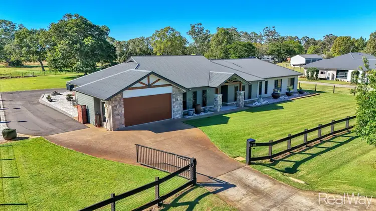 23 James Henderson Way, Gooburrum QLD 4670