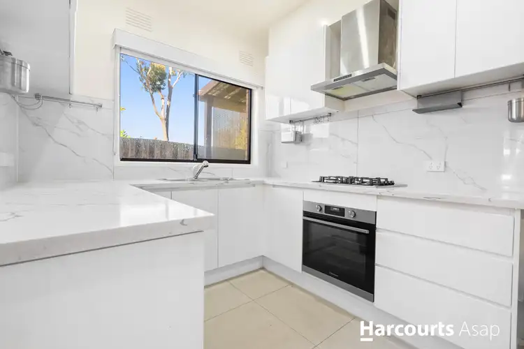 99 Neasham Drive, Dandenong North VIC 3175