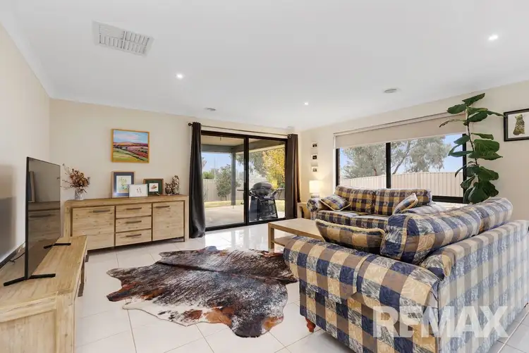 Sixth view of Homely house listing, 2 Whitten Avenue, Boorooma NSW 2650