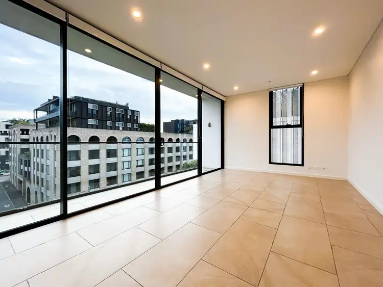 805/2 Wentworth Park Road, Glebe NSW 2037