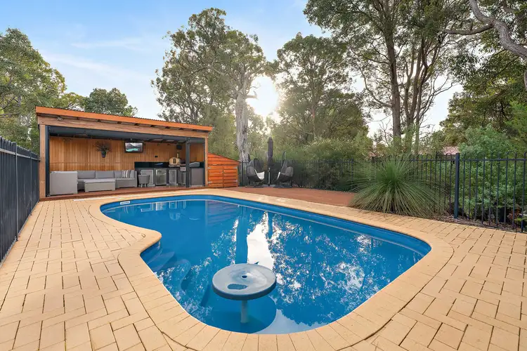 17 Darling Range Drive, Bedfordale WA 6112