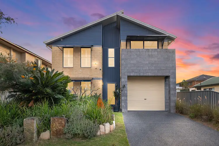 17 Steel Street, Redhead NSW 2290
