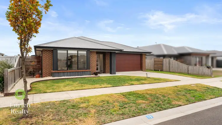 Second view of Homely house listing, 15 Oakfield Place, Trafalgar VIC 3824