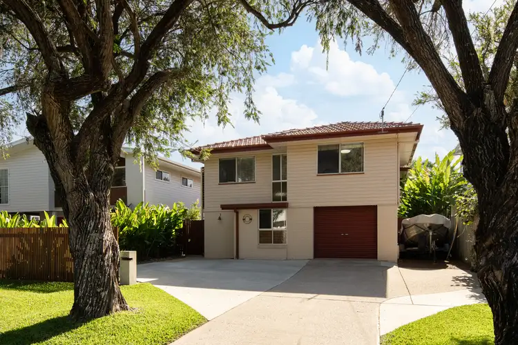 12 Bramble Street, Woody Point QLD 4019