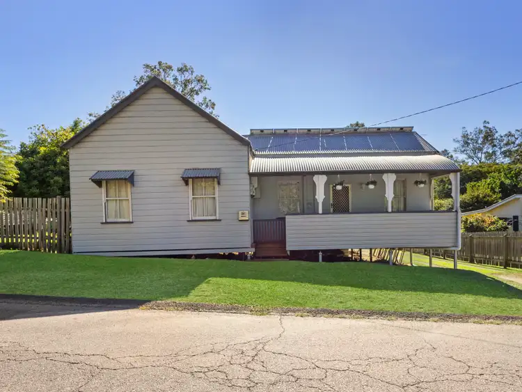 24 Mary Street, Blackstone QLD 4304
