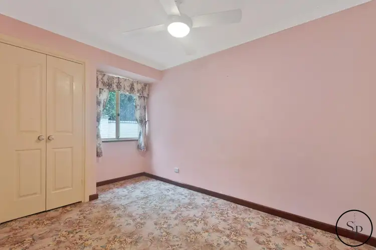 1 Ensay Place, Dudley Park WA 6210