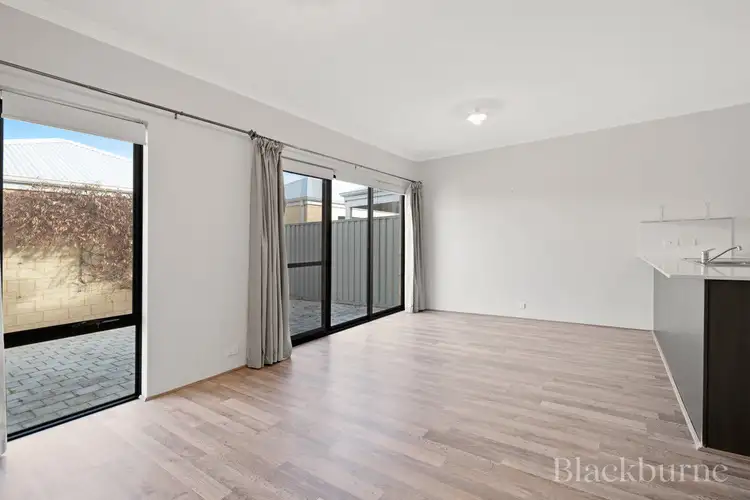 15 Hobson Loop, Piara Waters WA 6112