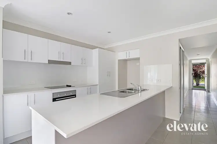 7 Paradise Place, Upper Kedron QLD 4055