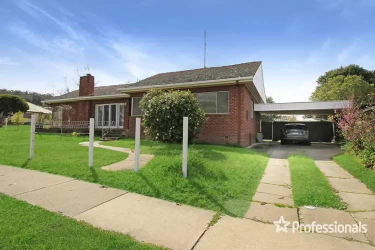 141 Grove Street, Kooringal NSW 2650