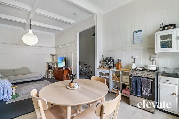 2/23 East Avenue, Brighton QLD 4017