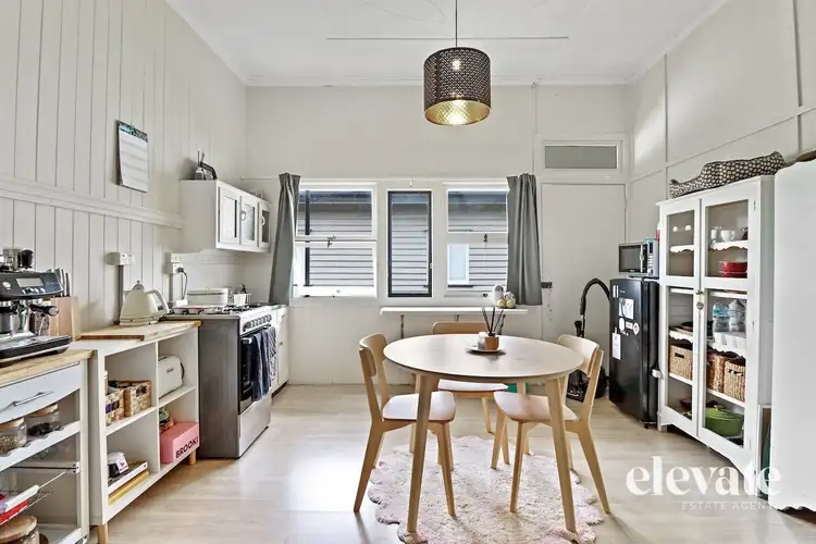 2/23 East Avenue, Brighton QLD 4017