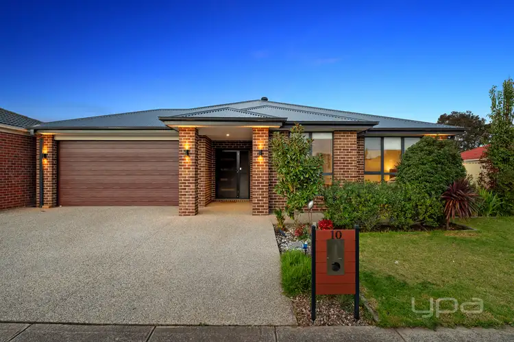 10 Jeune Place, Kurunjang VIC 3337