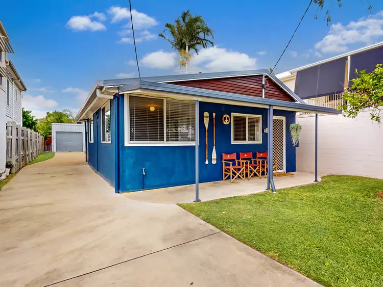17 Third Avenue, Scarborough QLD 4020